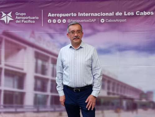 Francisco Villaseñor Reyes, director del Aeropuerto Internacional de Los Cabos.